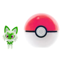Load image into Gallery viewer, Sprigatito Clip 'N' Go Figure and Pokeball Set
