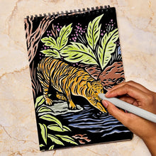Load image into Gallery viewer, Hidden Patterns Animals FlowArt by Lifelines
